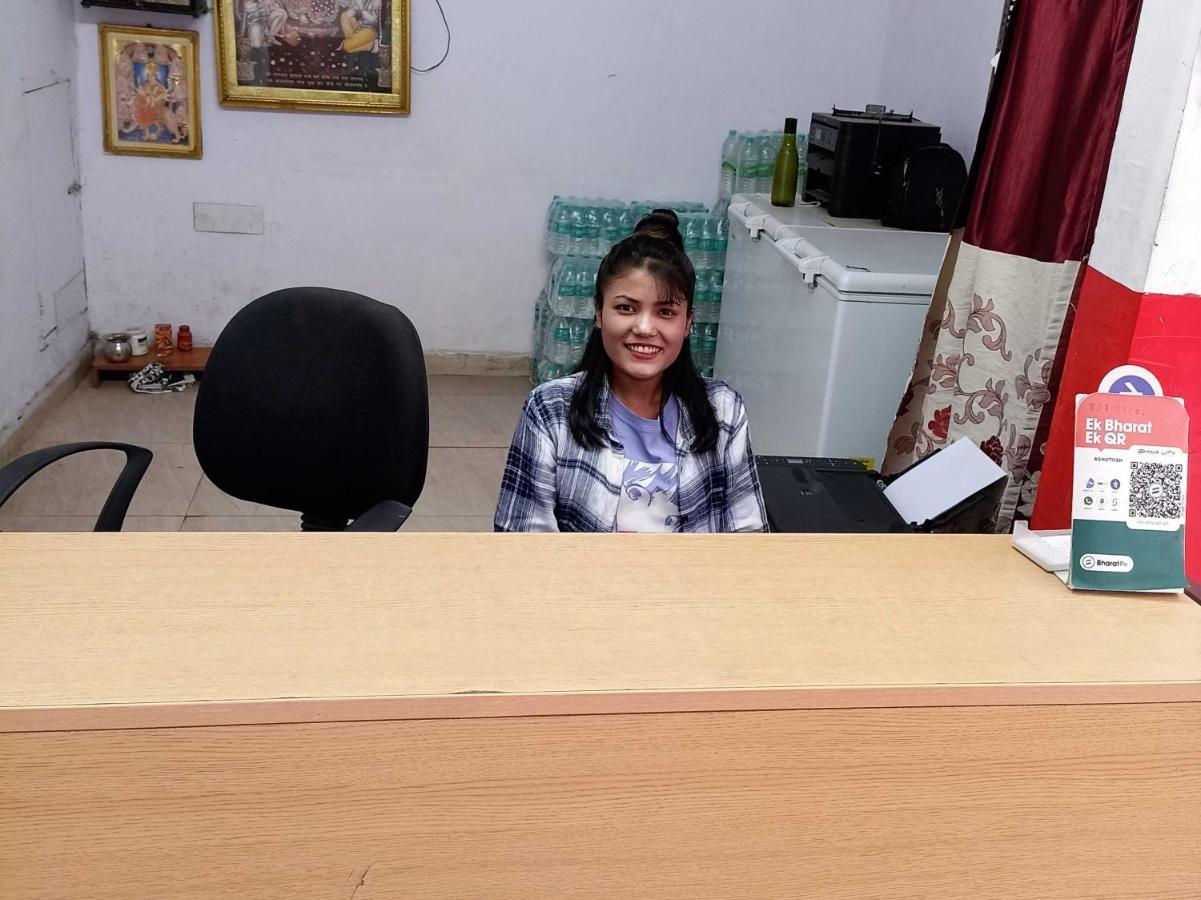 Hotel O Kl Khari Near Ashoka Park Mein Metro New Delhi Ngoại thất bức ảnh