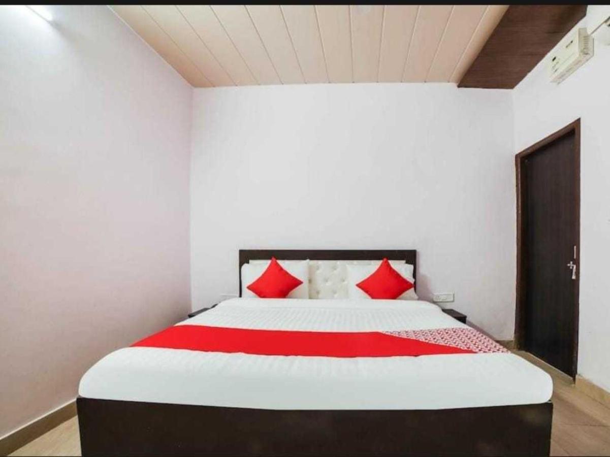 Hotel O Kl Khari Near Ashoka Park Mein Metro New Delhi Ngoại thất bức ảnh