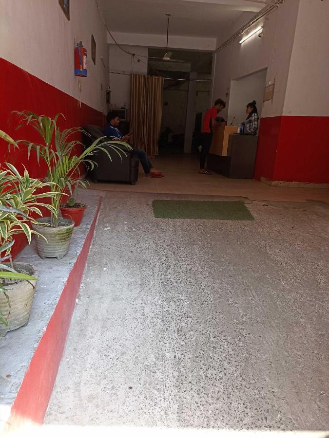 Hotel O Kl Khari Near Ashoka Park Mein Metro New Delhi Ngoại thất bức ảnh
