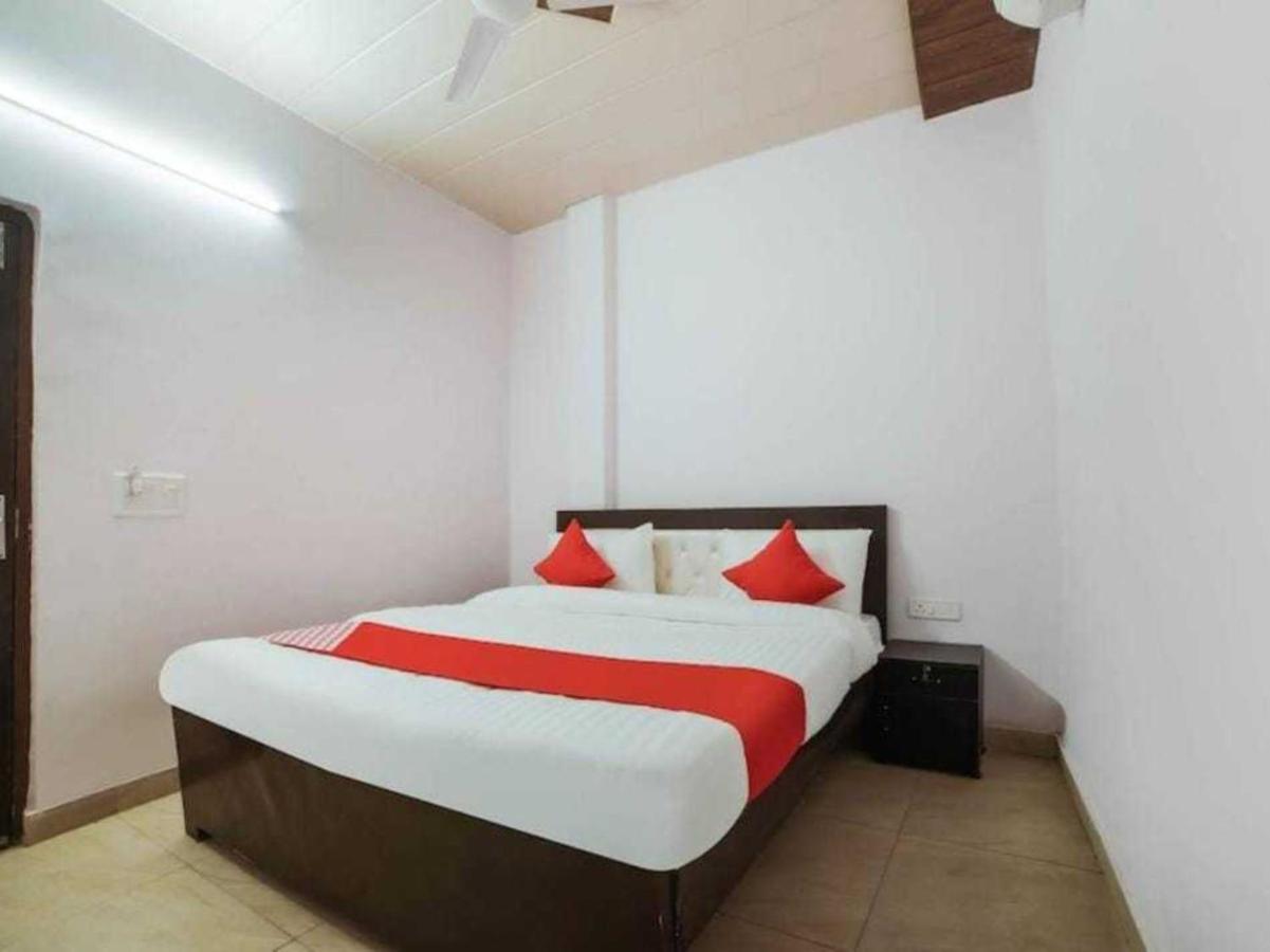 Hotel O Kl Khari Near Ashoka Park Mein Metro New Delhi Ngoại thất bức ảnh