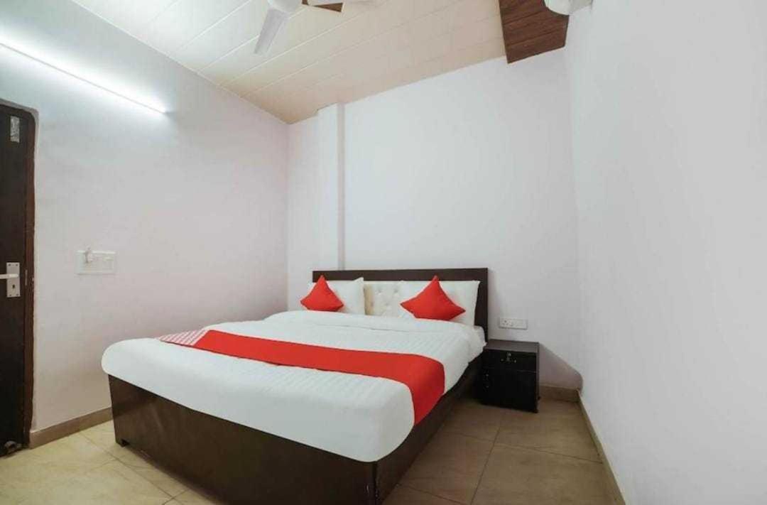 Hotel O Kl Khari Near Ashoka Park Mein Metro New Delhi Ngoại thất bức ảnh