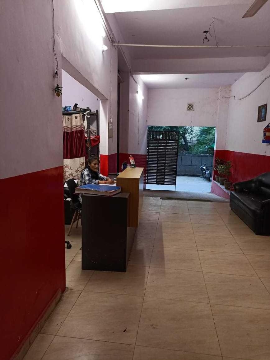 Hotel O Kl Khari Near Ashoka Park Mein Metro New Delhi Ngoại thất bức ảnh